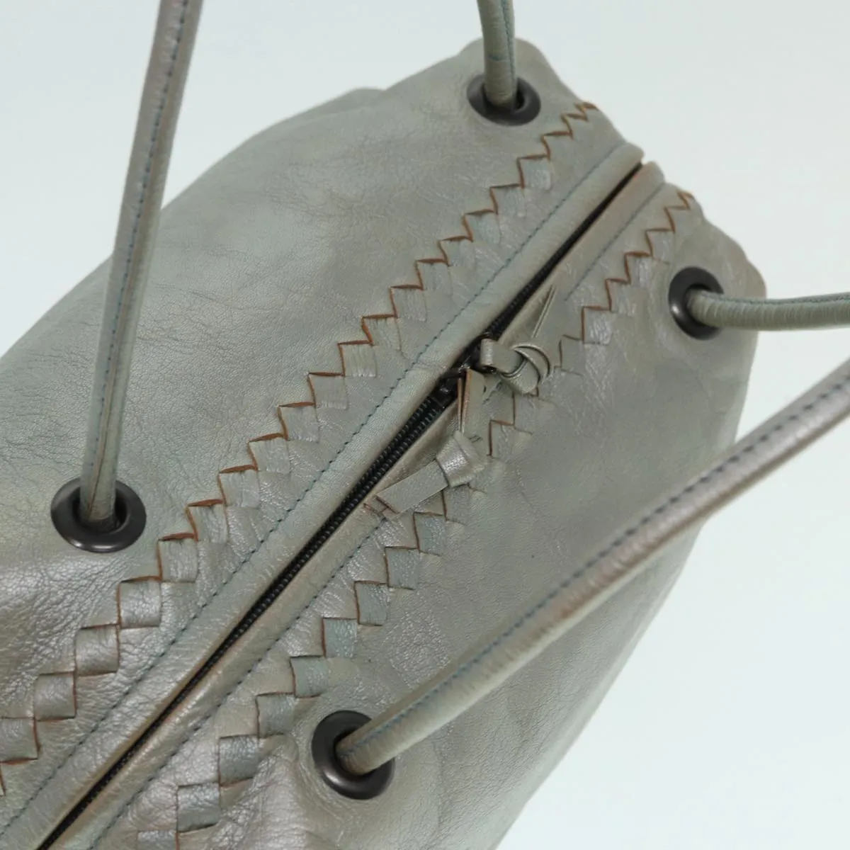 Bottega Veneta Silver Leather Handbag (Pre-Owned)